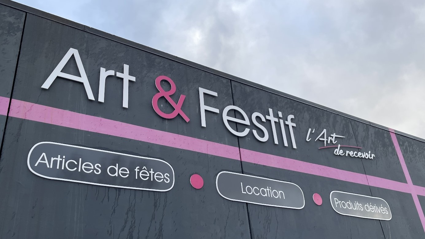 01 – Enseigne creation-visuelle-enseigne-art-et-festif
